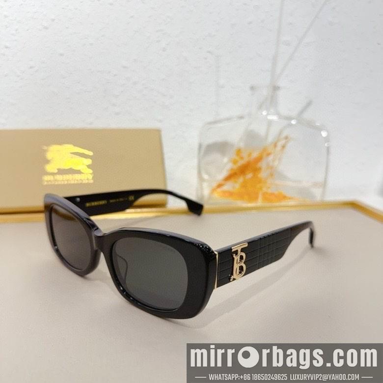 Burberry Glasses 010202