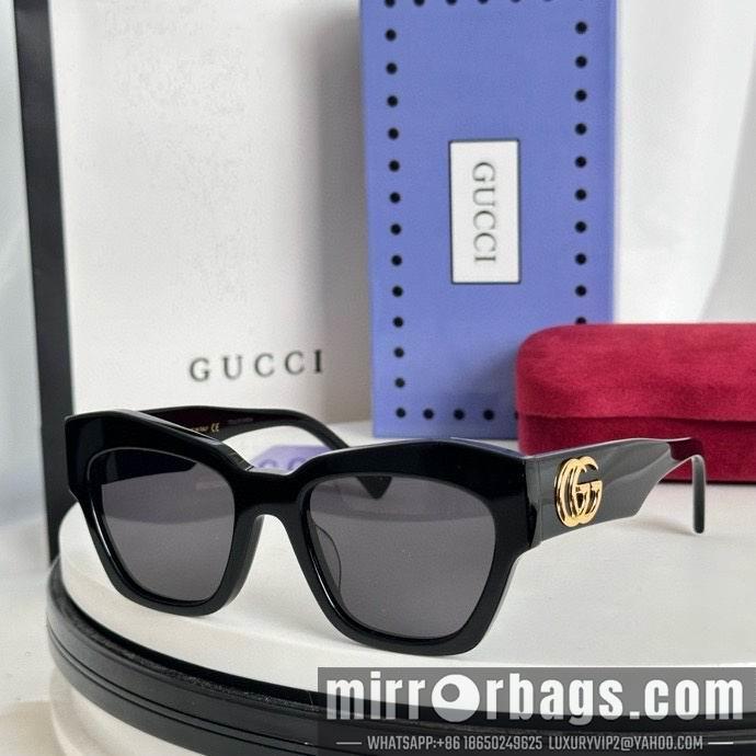 Gucci Glasses smx195