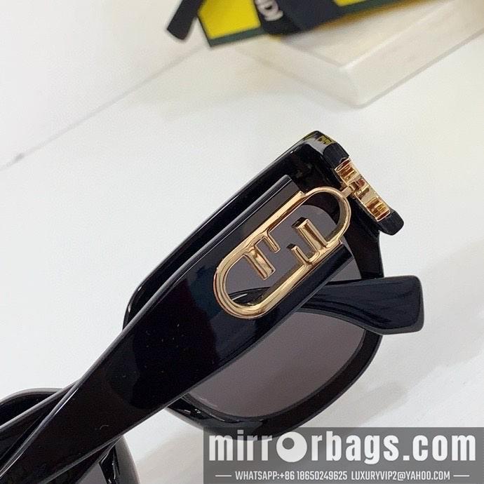 Fendi Glasses smx156