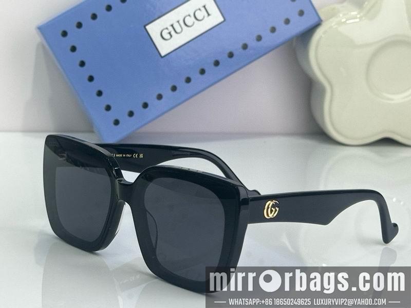 Gucci Glasses smx83
