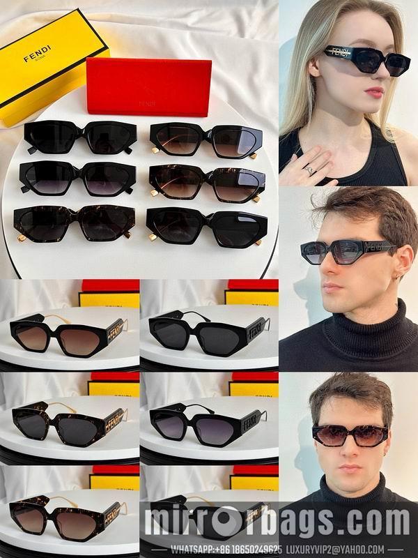 Fendi Glasses smx88