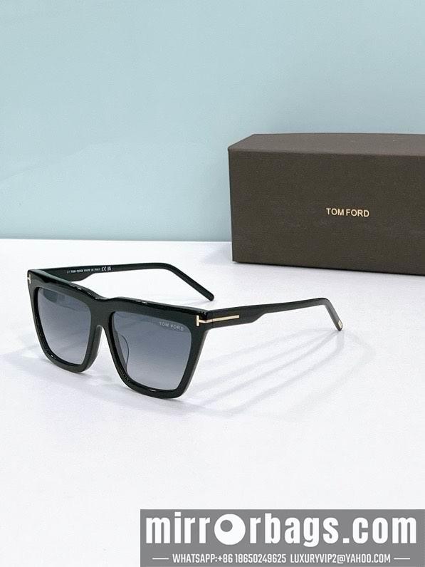 Tom Ford Glasses smx148