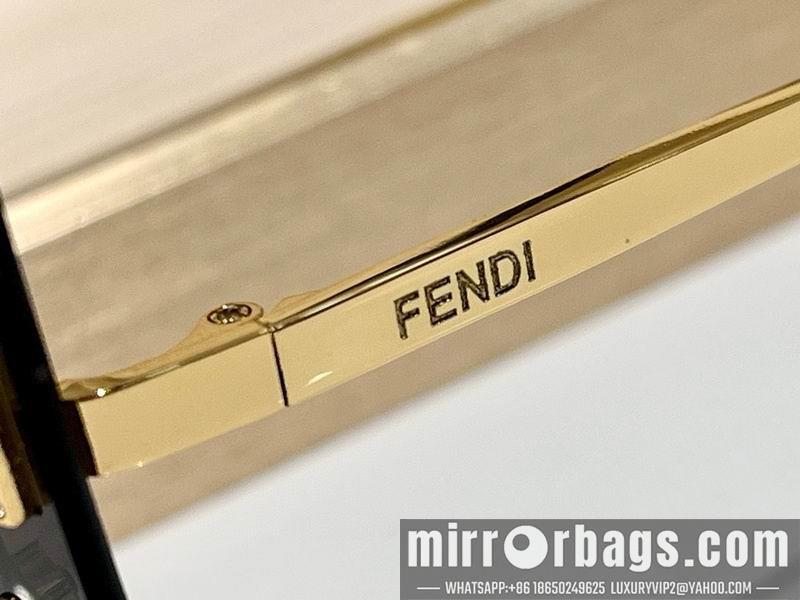 Fendi Glasses smx76