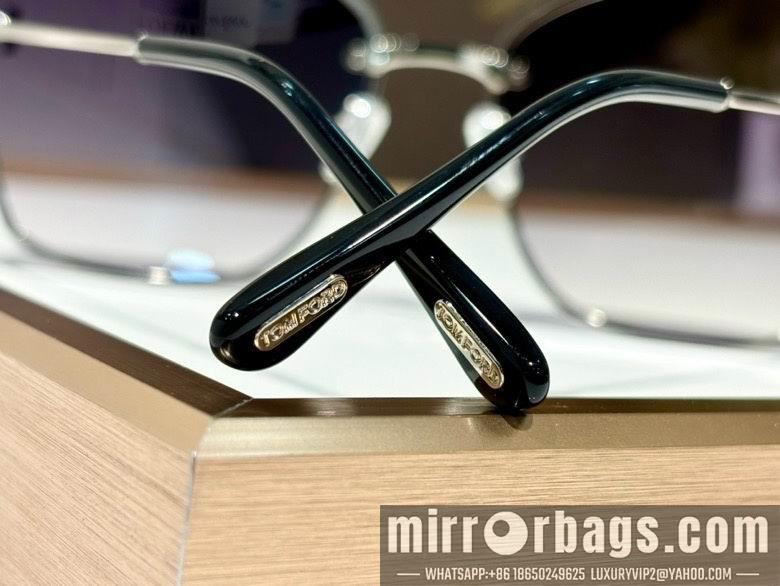 Tom Ford Glasses smx159