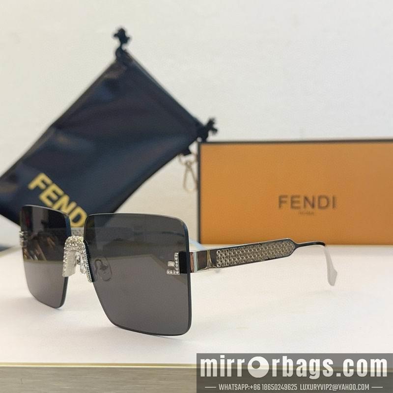 Fendi Glasses smx140