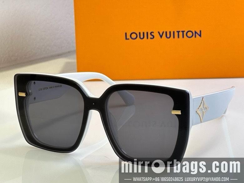 LV Glasses smx120
