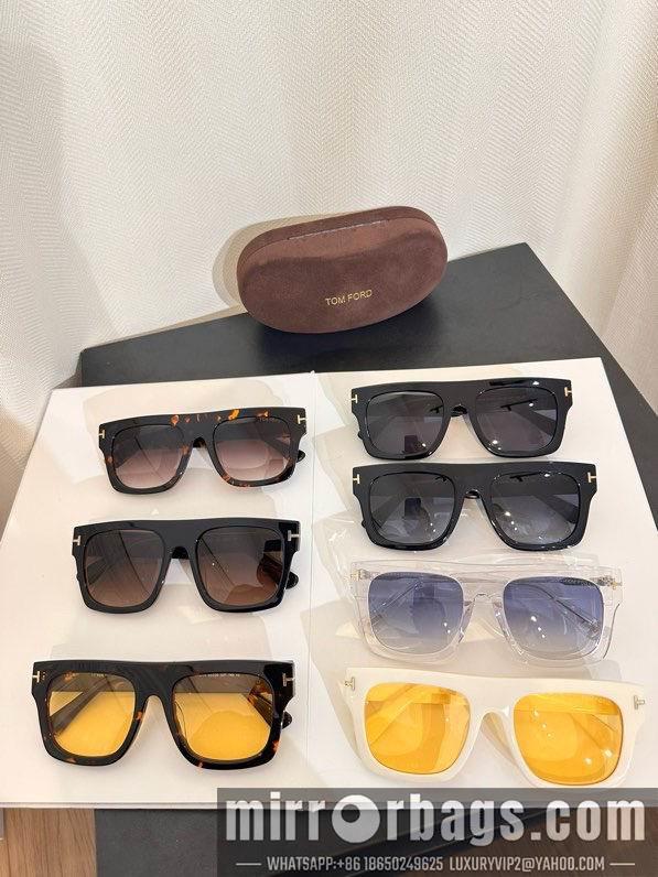 Tom Ford Glasses smx63