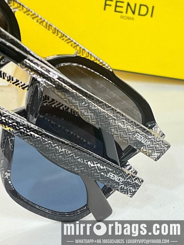 Fendi Glasses smx83