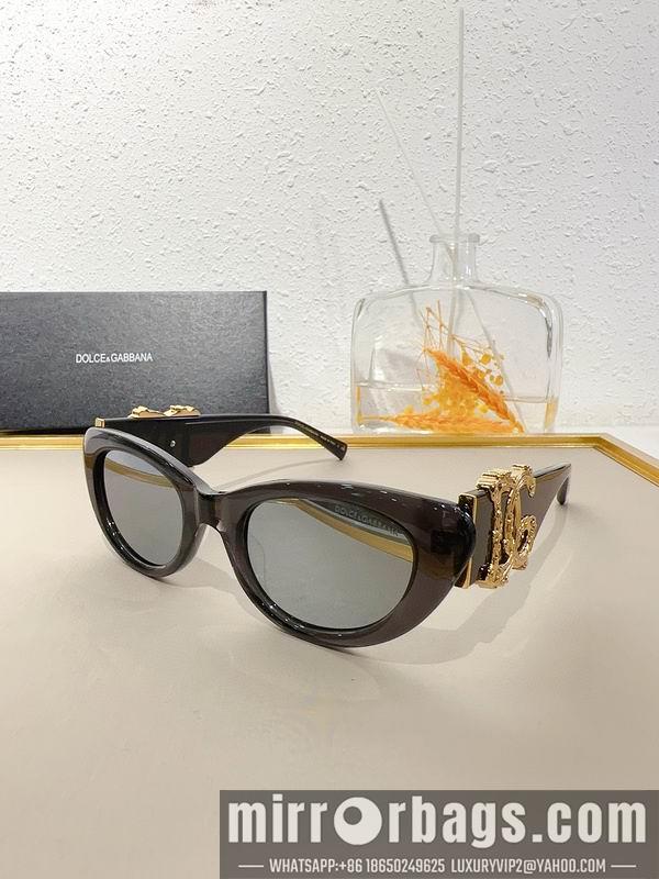 DG Glasses 010205