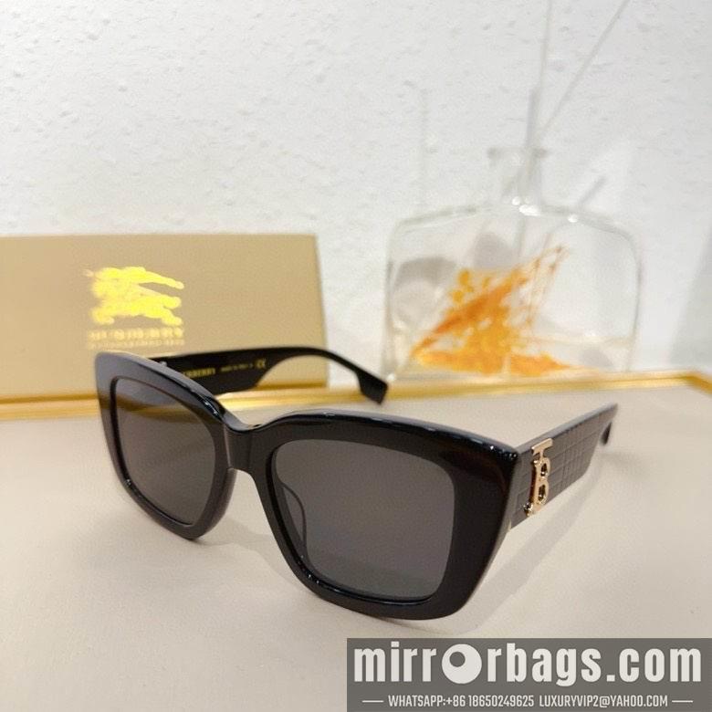 Burberry Glasses 010201