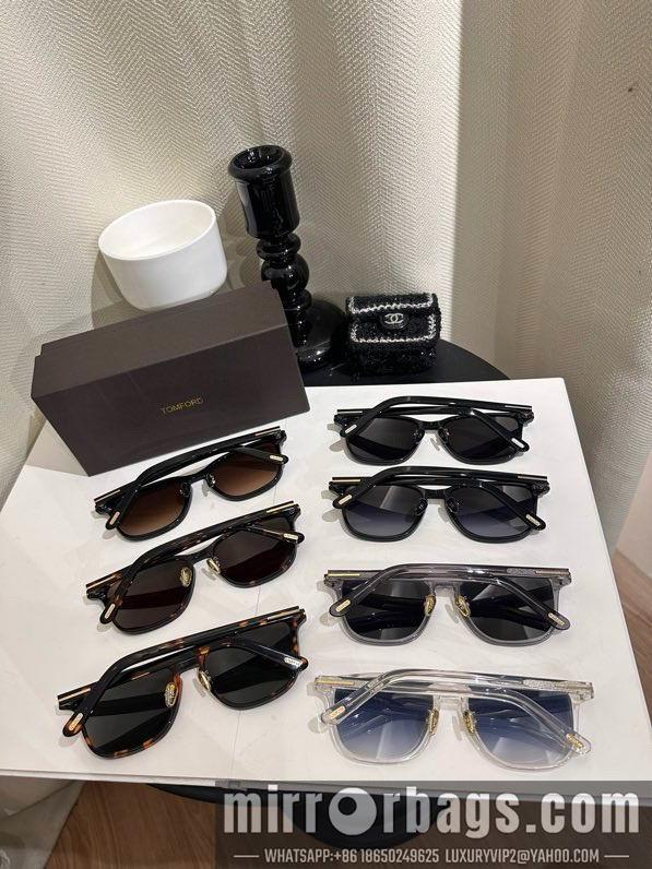 Tom Ford Glasses smx111