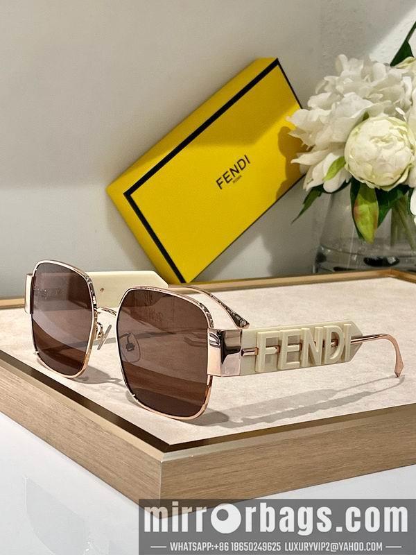 Fendi Glasses smx100