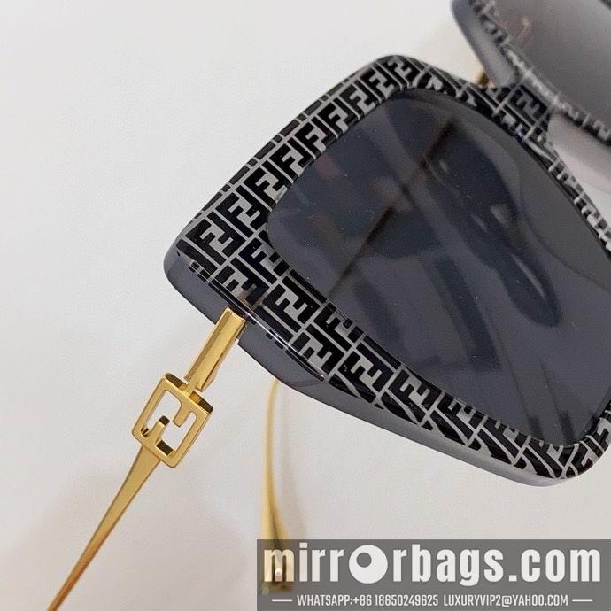 Fendi Glasses smh02