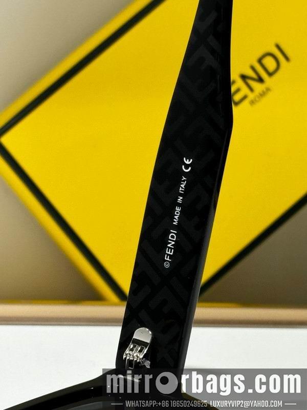 Fendi Glasses smh108
