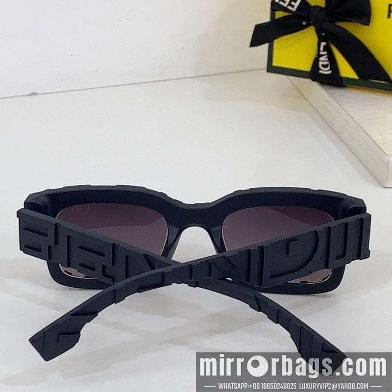 Fendi Glasses smh30