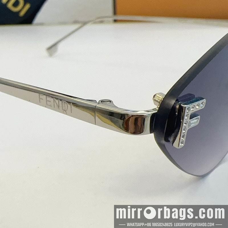 LV Glasses smx152