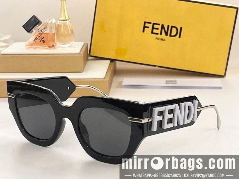 Fendi Glasses smx82