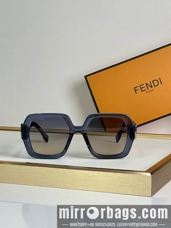 Fendi Glasses smh86