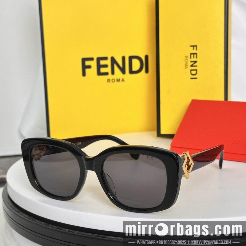 Fendi Glasses smh89