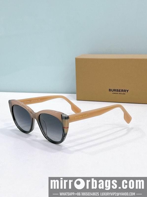 Burberry Glasses smx67