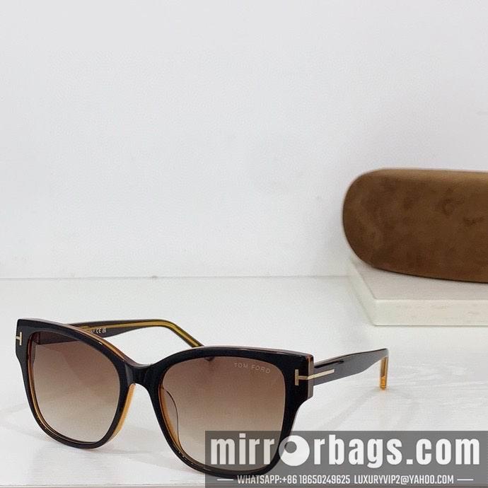Tom Ford Glasses smx157