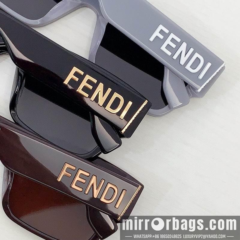 Fendi Glasses smx72