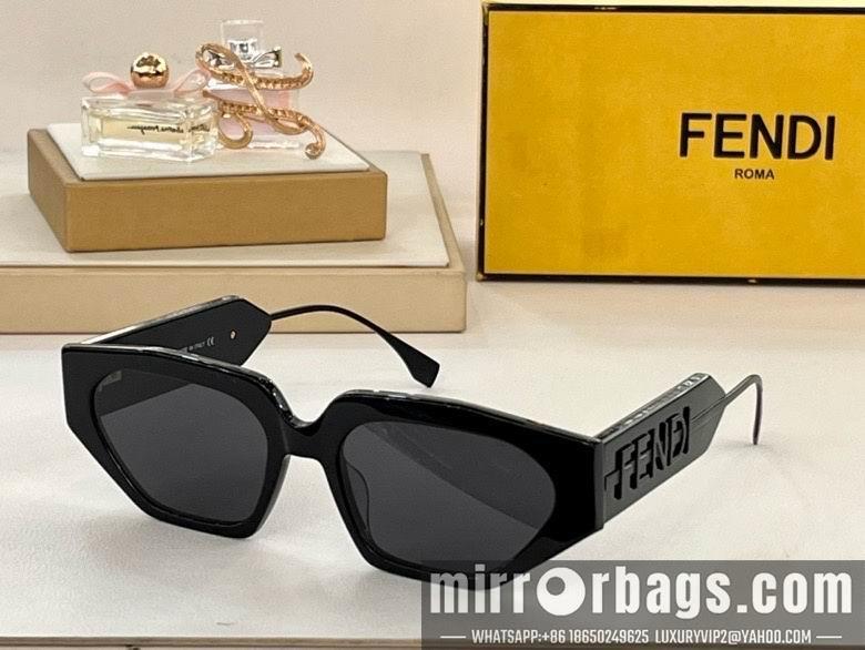Fendi Glasses smx66