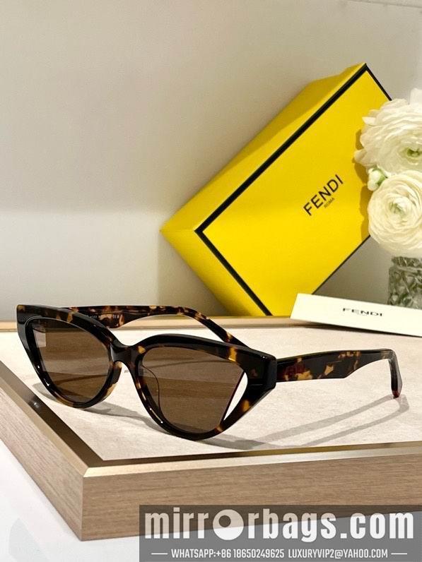 Fendi Glasses smx68