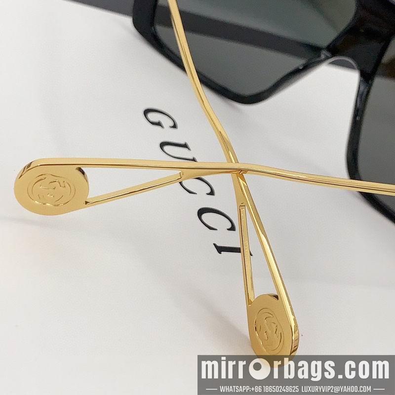 Gucci Glasses smr70