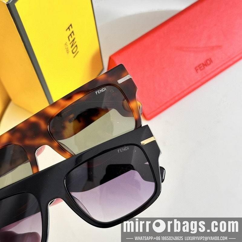 Fendi Glasses smh56