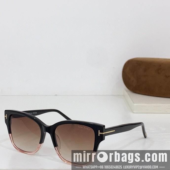 Tom Ford Glasses smx157
