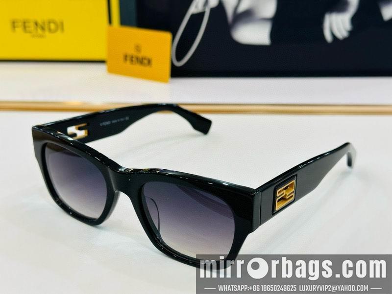 Fendi Glasses smx119