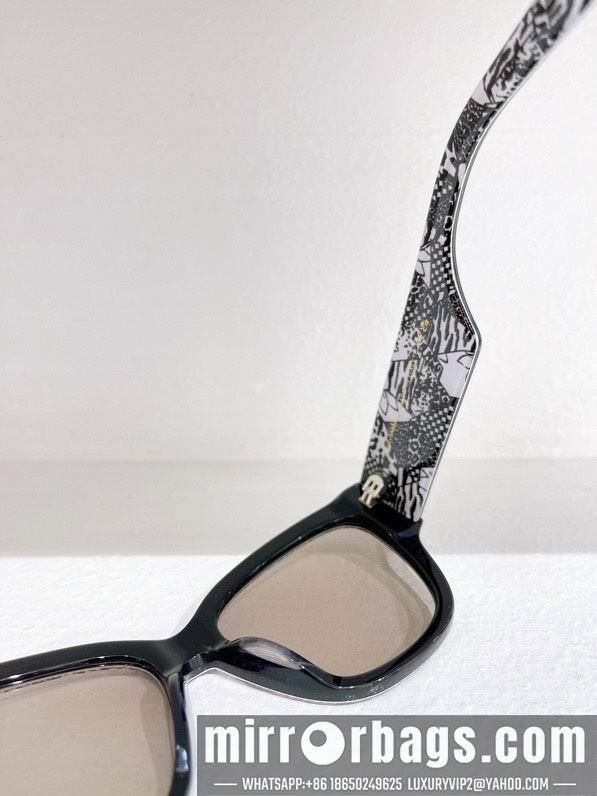 DG Glasses 010216