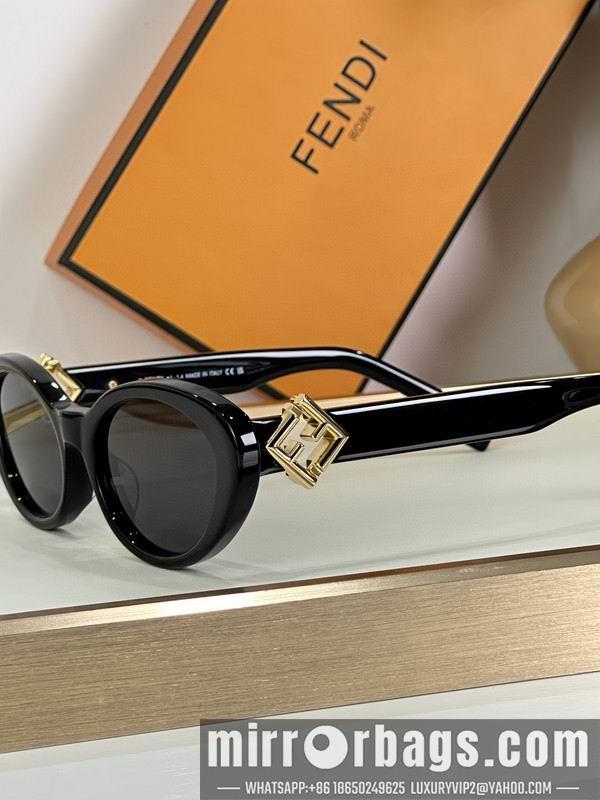 Fendi Glasses smh72