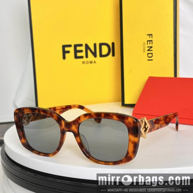 Fendi Glasses smh89