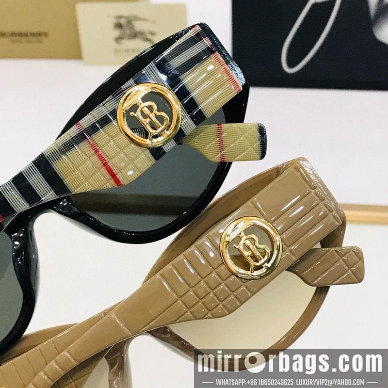 Burberry Glasses smx17