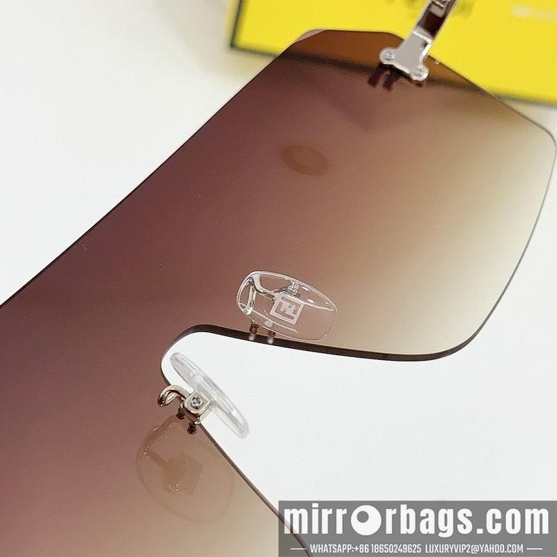 Fendi Glasses smx84