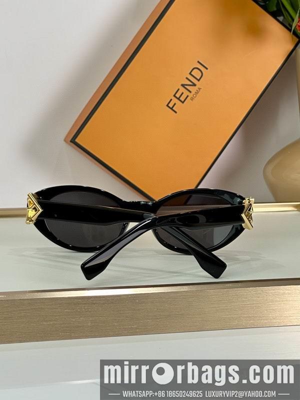 Fendi Glasses smh72