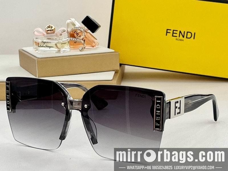 Fendi Glasses smx52