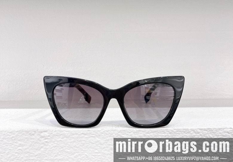 Burberry Glasses smx59