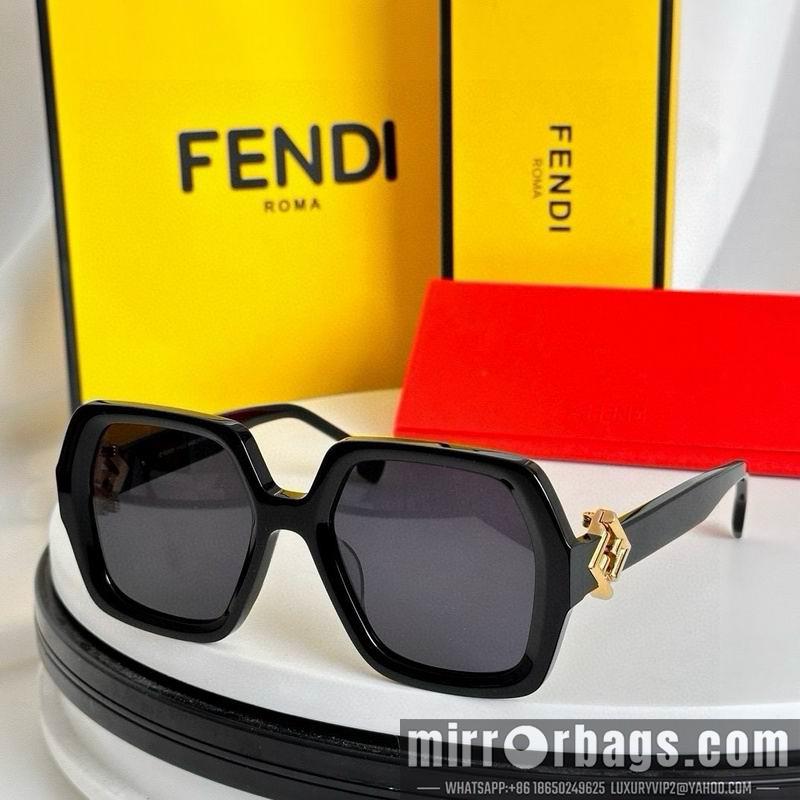 Fendi Glasses smh57