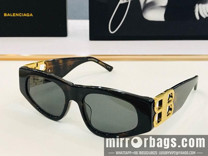 Balenciaga Glasses smx40