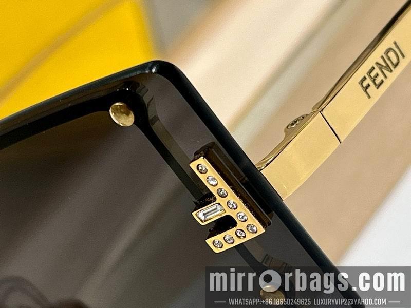 Fendi Glasses smx76