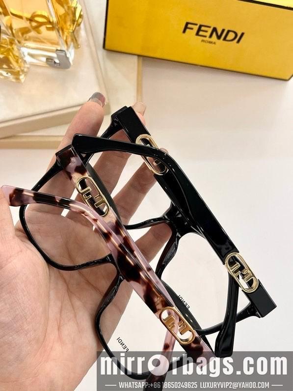 Fendi Glasses smx51
