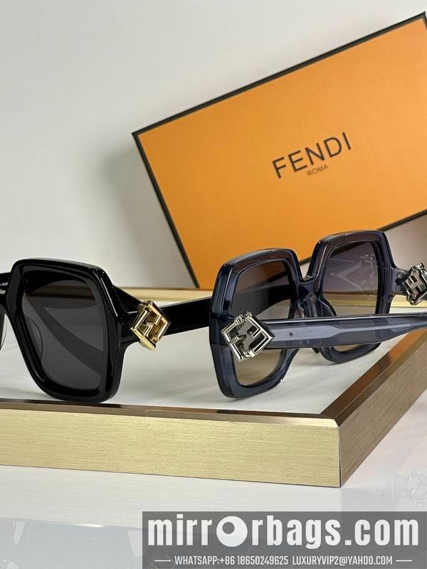 Fendi Glasses smh86