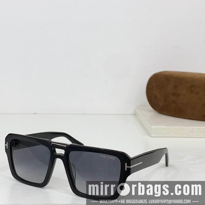 Tom Ford Glasses smx151