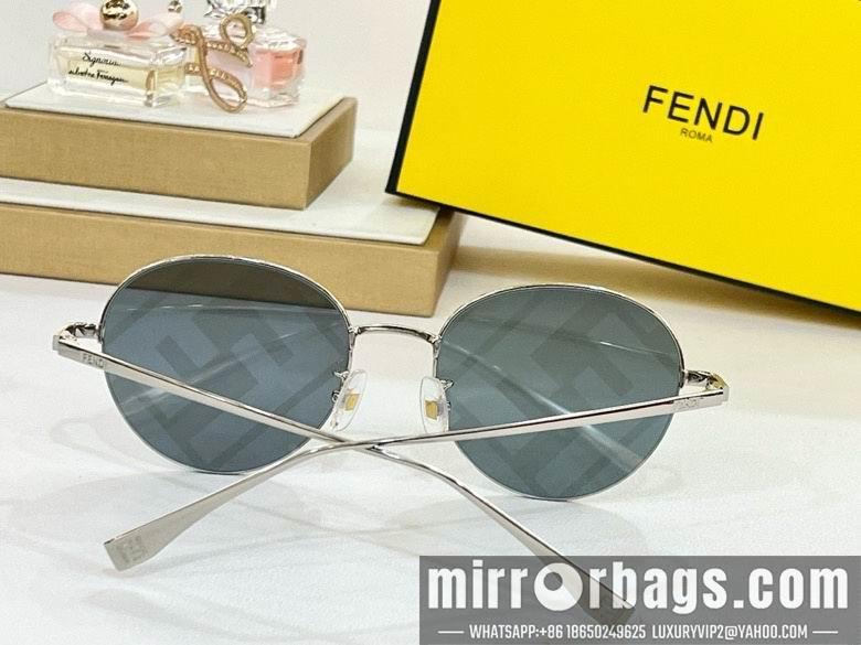 Fendi Glasses smx65