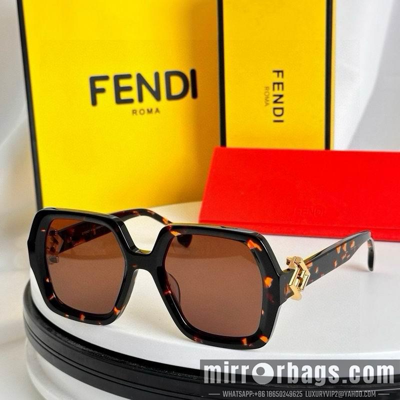 Fendi Glasses smh57