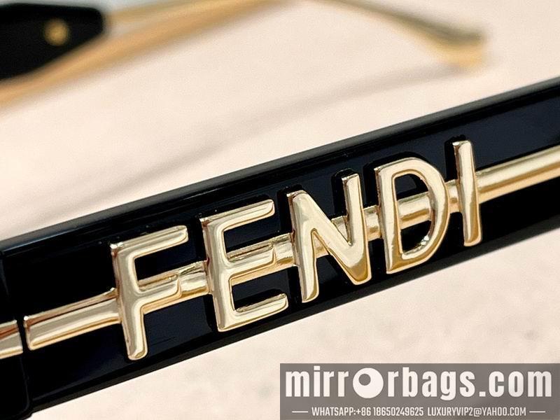 Fendi Glasses smx102