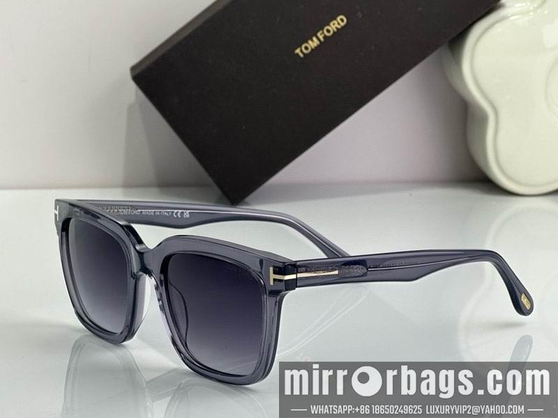 Tom Ford Glasses smx102